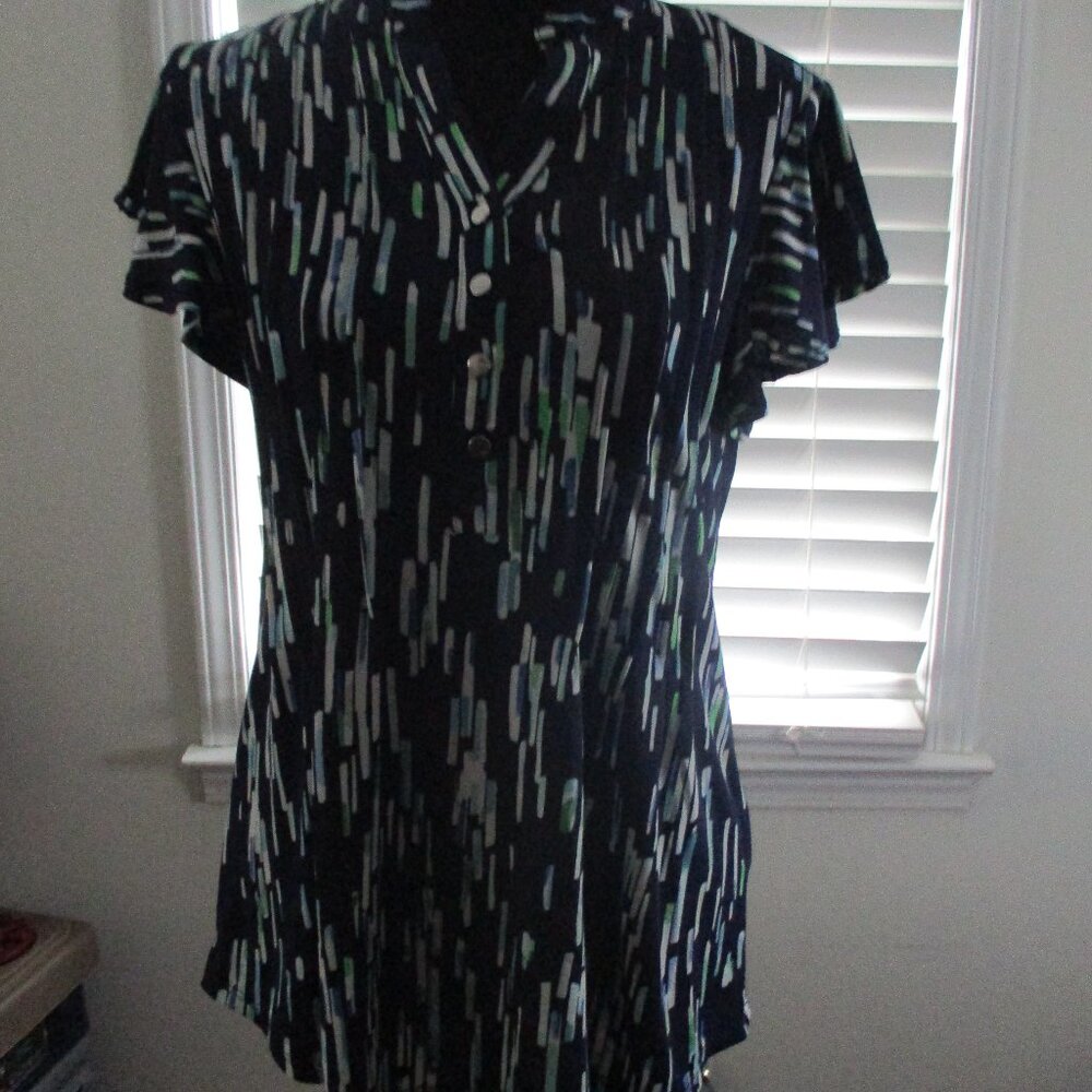 Ava  & Grace Womens Top Size Small (SHEER)